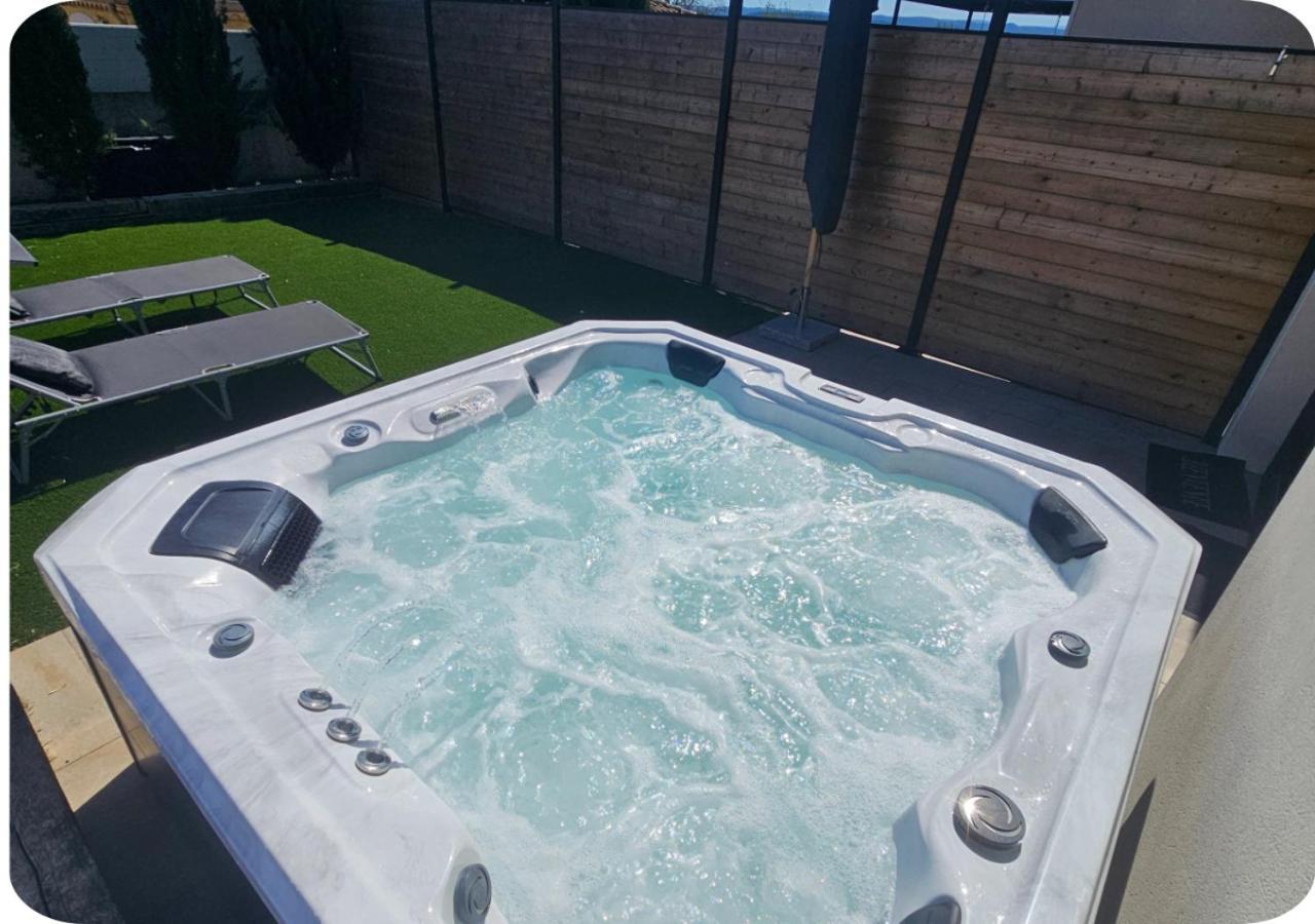 - Luxe 4 Etoiles -douce Harmonie Massages & 5 Places -cocon Discret Insolite Sans Vis A Vis En Toute Serenite - 5 Min Carcassonne Ferienhaus *